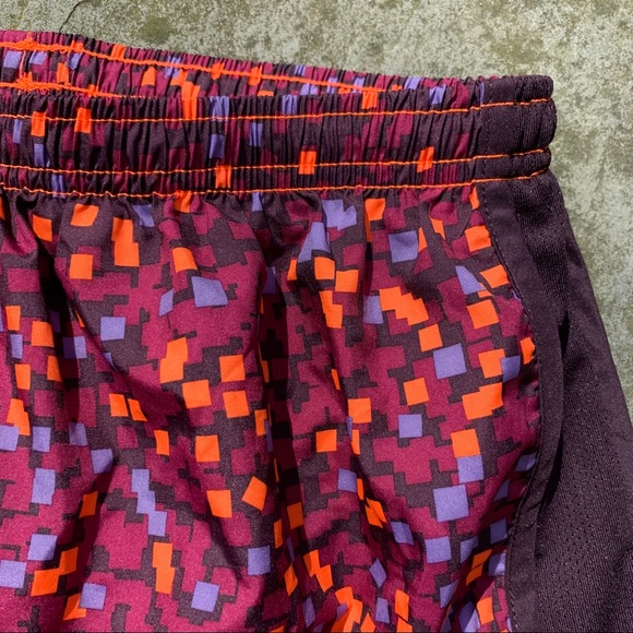 Nike | Dri-Fit Printed Tempo Running Shorts - Picture 4 of 8